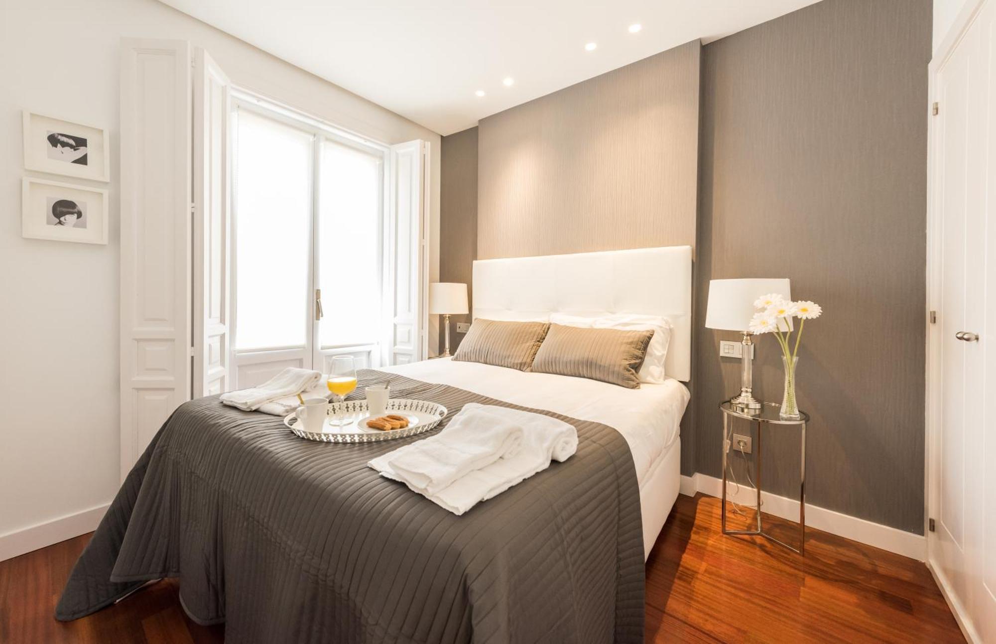 Santa Ana Plaza Apartamento Madri Exterior foto