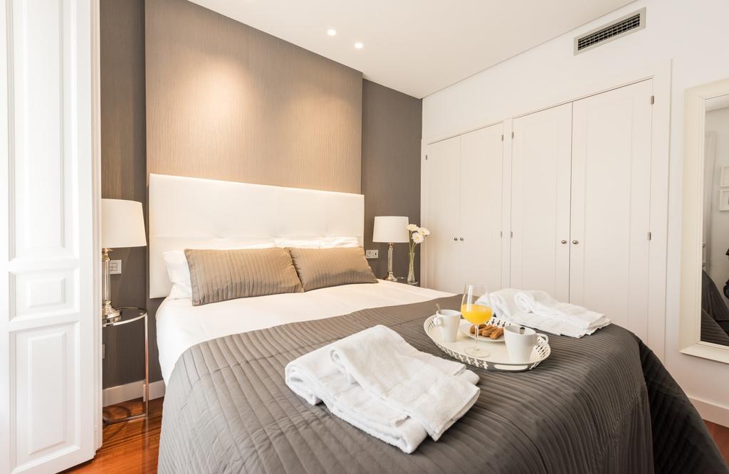 Santa Ana Plaza Apartamento Madri Exterior foto