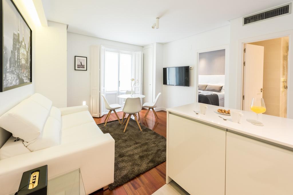 Santa Ana Plaza Apartamento Madri Exterior foto