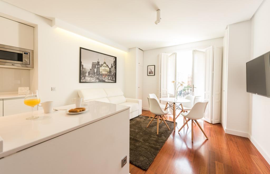 Santa Ana Plaza Apartamento Madri Exterior foto
